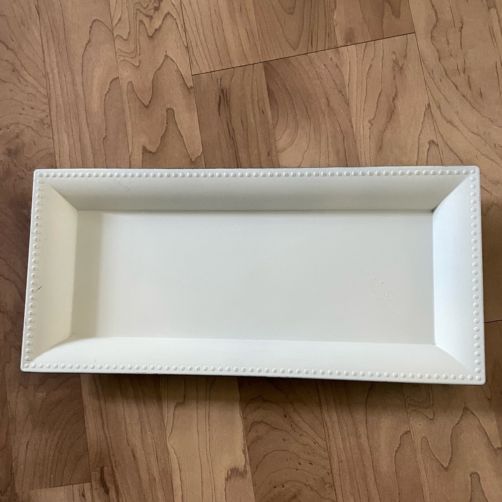 Charger Plastic Plate Beaded Edge, Holiday Rectangle Off White Plate